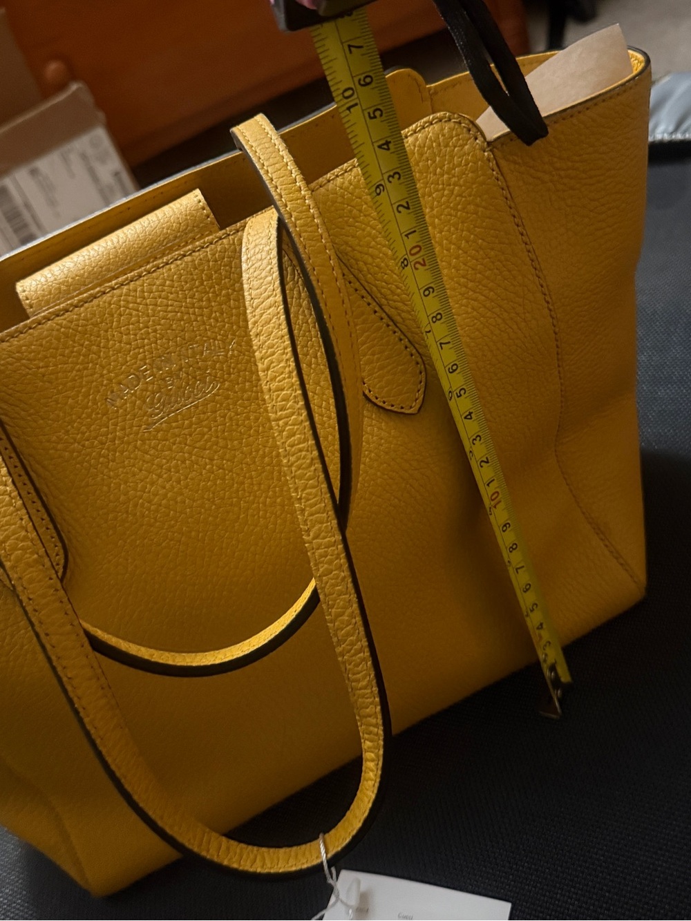 Gucci Large Swing Tote Yellow Pebbled Leather Made in Italy Authentic - Picture 13 of 15